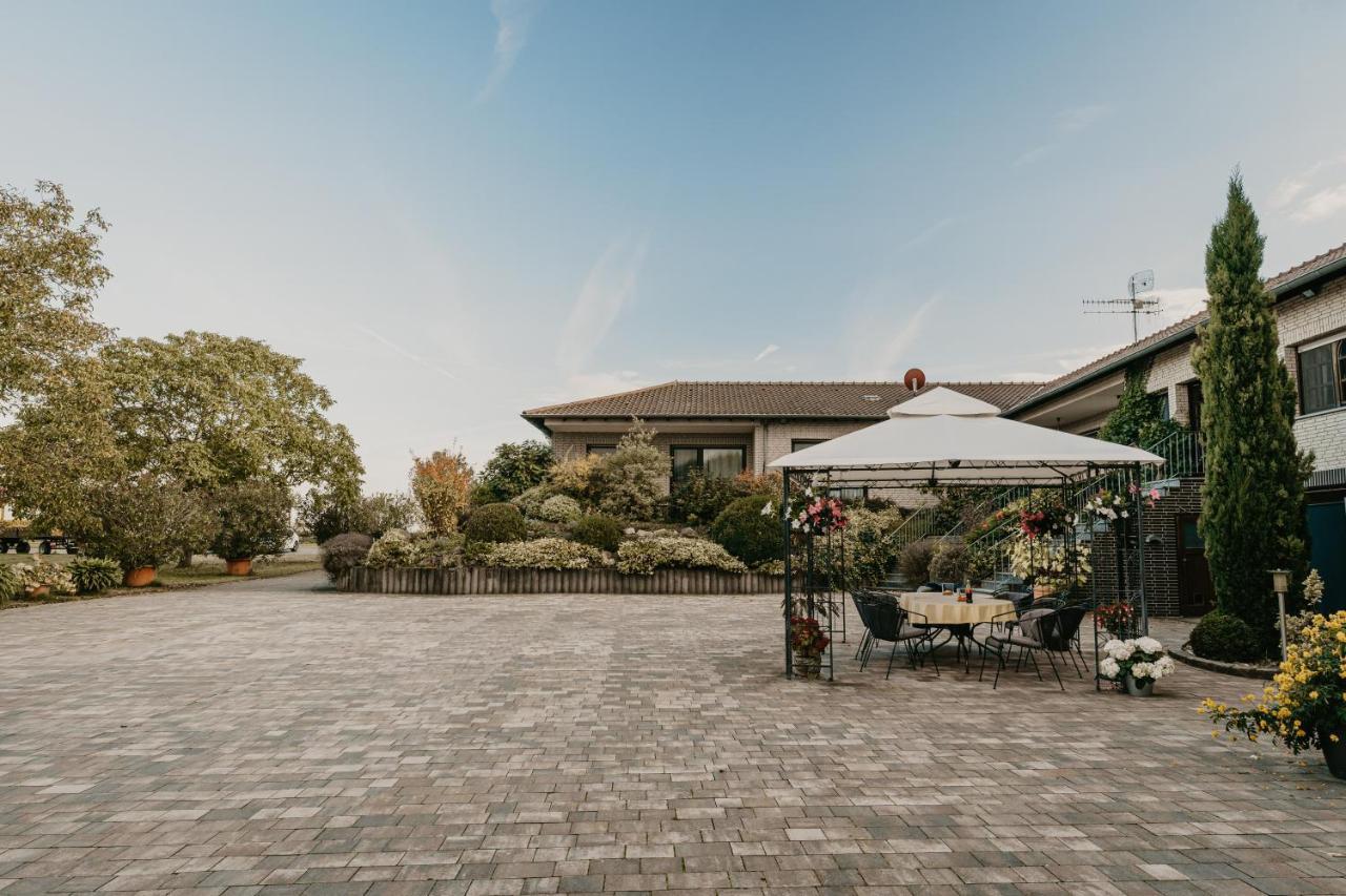 Weingut U. Gaestehaus Vogt-Fehlinger Biebelsheim Exterior photo